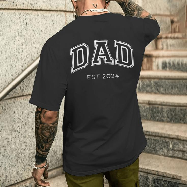 Dad Est 2024 Daddy Expect Baby Anniversary New Fathers Day Men's T-shirt Back Print Gifts for Him