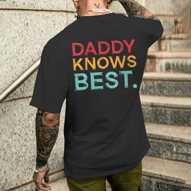 Damen Papa Weiß Es Am Besten Papa Papa Poppaater Stiefvater Ehemann Mit-Ausschnitt T-Shirt mit Rückendruck Geschenke für Ihn