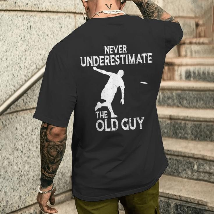 Disc Golf Never Underestimate The Old Guy Frolf Tree Golfing Men's T-shirt Back Print Gifts for Him