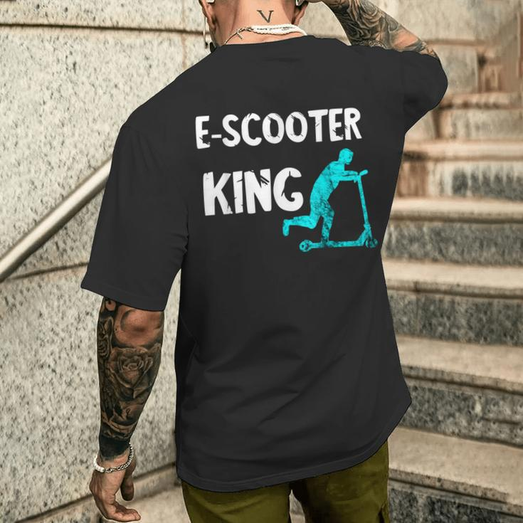 E-Scooter King Electric Scooter King Escooter Driver T-Shirt mit Rückendruck Geschenke für Ihn