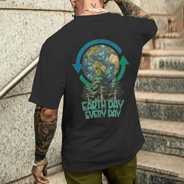 Earth Day Every Day Tree Hugger Arbor Day Vintage Men's T-shirt Back Print Funny Gifts