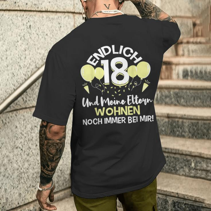 Endlich 18 Meine Eltern Wohnen Immer Bei Mir Slogan T-Shirt mit Rückendruck Geschenke für Ihn