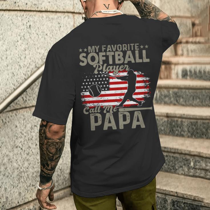 My Favorite Softball Player Calls Me Papa Amerikanische Flagge T-Shirt mit Rückendruck Geschenke für Ihn