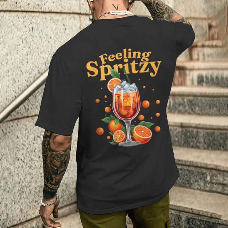 Feeling Spritzy Prost Auf Den Spritzigen Genuss T-Shirt mit Rückendruck Geschenke für Ihn