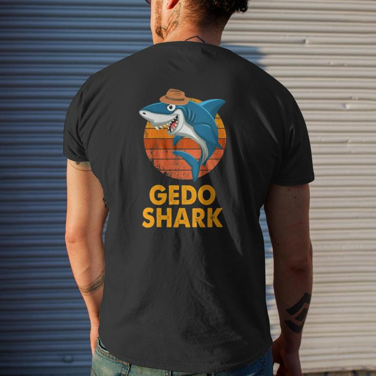 Gedo Shark Vintage Papa Grandpa Father's Day Mens Back Print T-shirt Gifts for Him