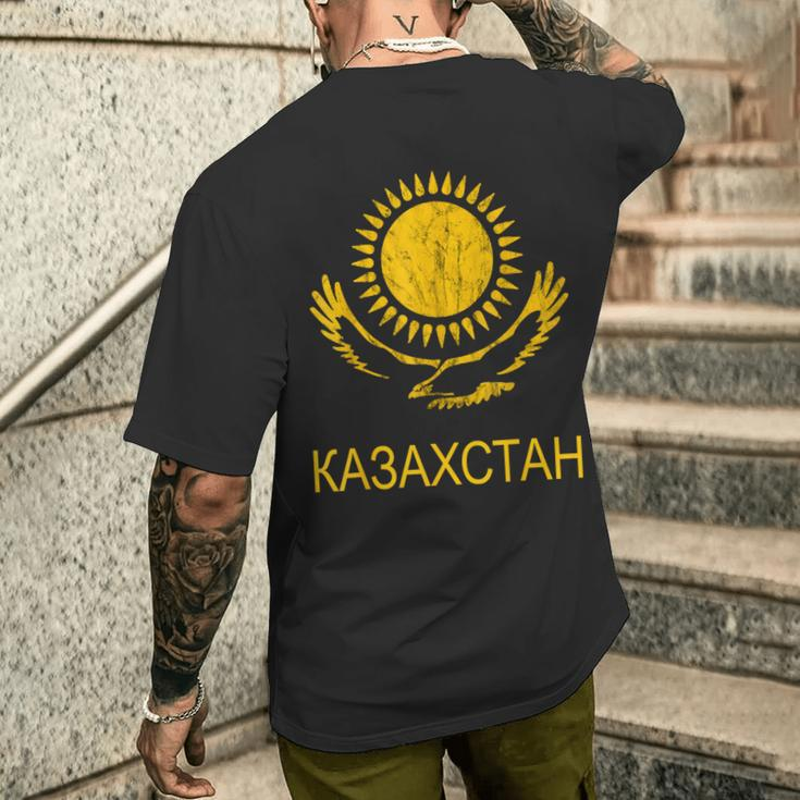 Kazakhstan Eagle Kazakh Pride Kazakh Kazakh T-Shirt mit Rückendruck Geschenke für Ihn