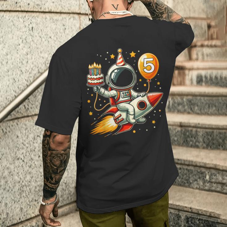 Kinder 5 Jahre Alt Raumschiff Rakete Geburtstag Astronaut Weltraum T-Shirt mit Rückendruck Geschenke für Ihn