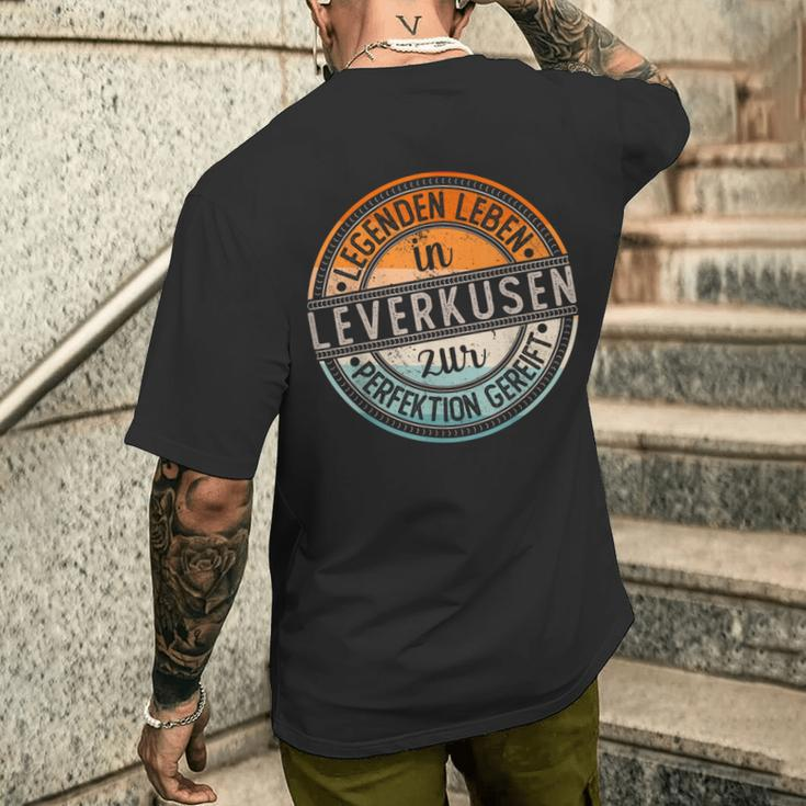 Leverkusen Retro Colours Legends Life In Leverkusen T-Shirt mit Rückendruck Geschenke für Ihn