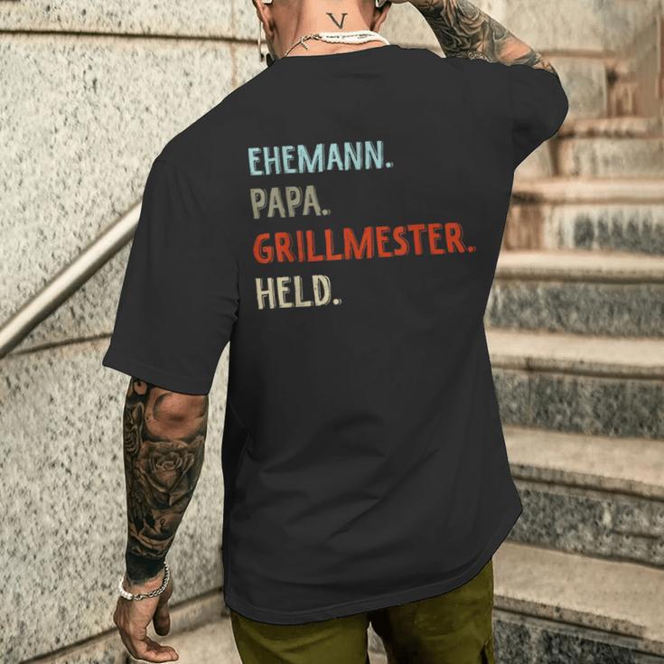 Lustige Idee Zumatertag Ehemann Papa Grillmester Held T-Shirt mit Rückendruck Geschenke für Ihn