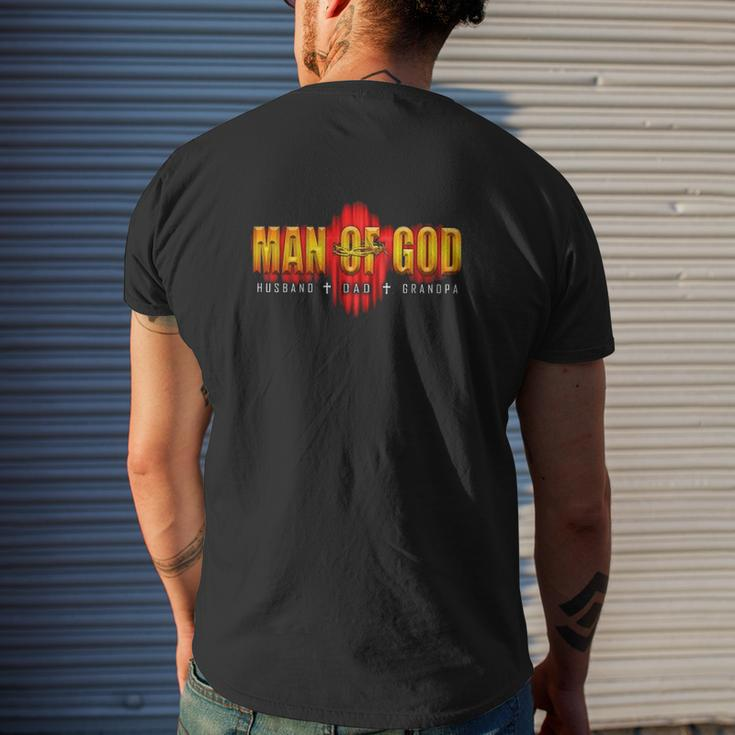 Man Of God Husband Dad Granpa Metal Barbed Wire Mens Back Print T-shirt Gifts for Him