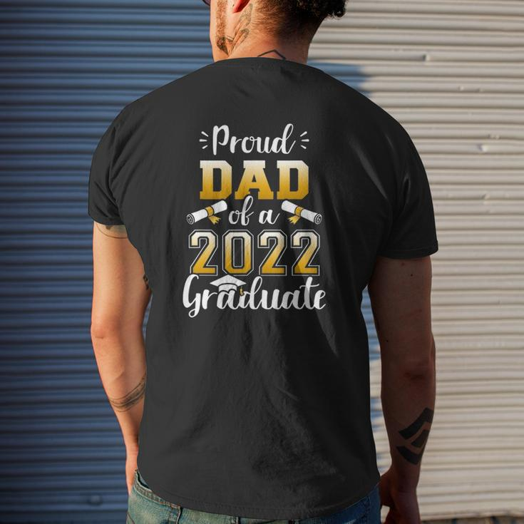 Mens Proud Dad Of A Class Of 2022 Graduate Senior Graduation Mens Back Print T-shirt Gifts for Him