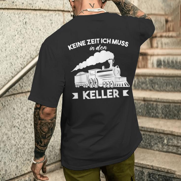 Modellbahn Ich Muss In Keller T-Shirt mit Rückendruck Geschenke für Ihn