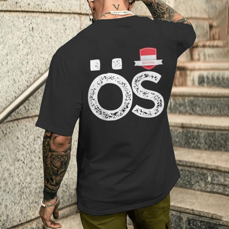 Österreich Menschenflagge Buchstaben Ö Und S Österreich Österreich T-Shirt mit Rückendruck Geschenke für Ihn