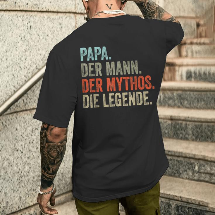 Papa Der Mann The Mythos The Legend T-Shirt mit Rückendruck Geschenke für Ihn