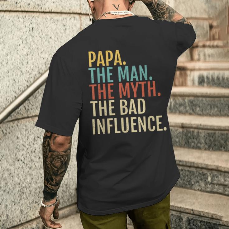 Papa-Der Mann-Mythos Schlechter Einfluenz T-Shirt mit Rückendruck Geschenke für Ihn