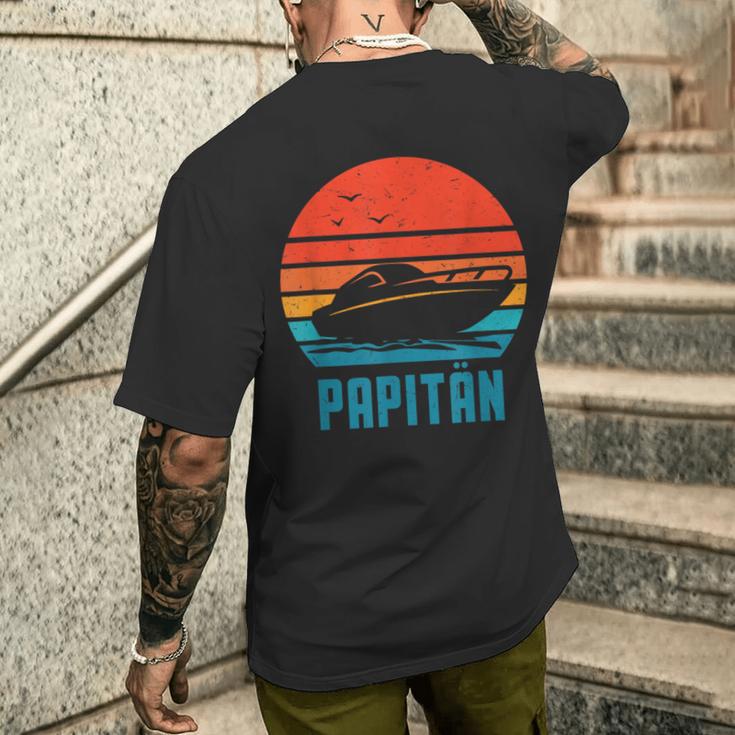 Papitän Motorboot Bootsführerscheinatertag Papa Kapitän T-Shirt mit Rückendruck Geschenke für Ihn