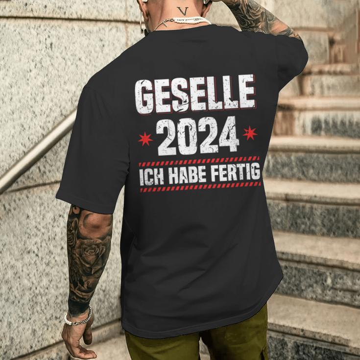 Passed Exam Geselle 2024 Azubi T-Shirt mit Rückendruck Geschenke für Ihn