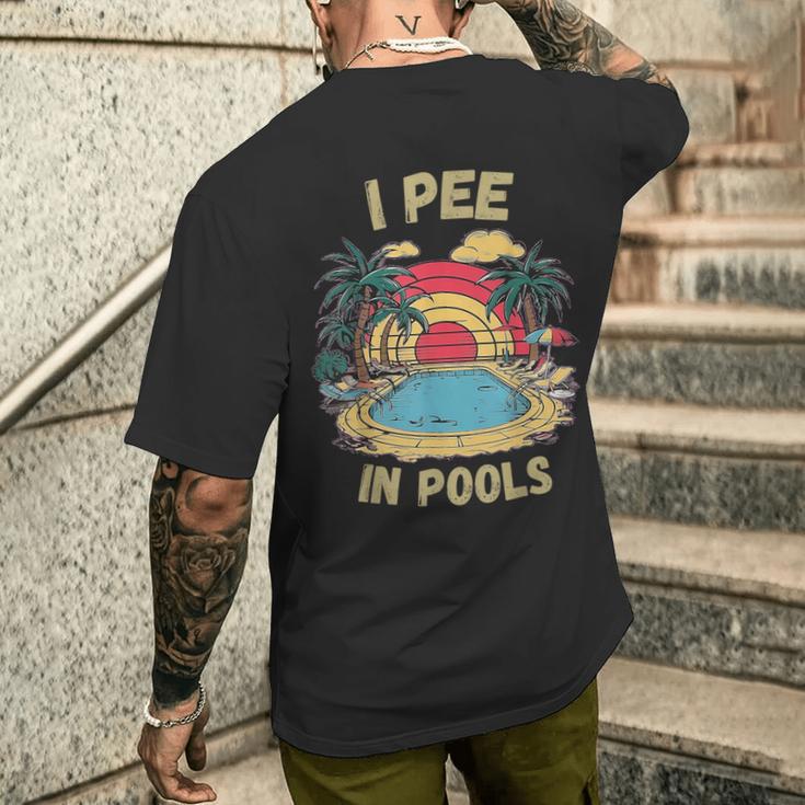 I Pee In Pools Sarkastisch Und Lustig Für Pool-Liebhaber Retro T-Shirt mit Rückendruck Geschenke für Ihn