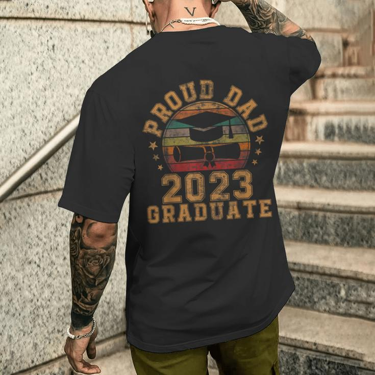 Proud Dad Of 2023 Graduate Father Senior 23 Graduation Mens Back Print T-shirt Gifts for Him
