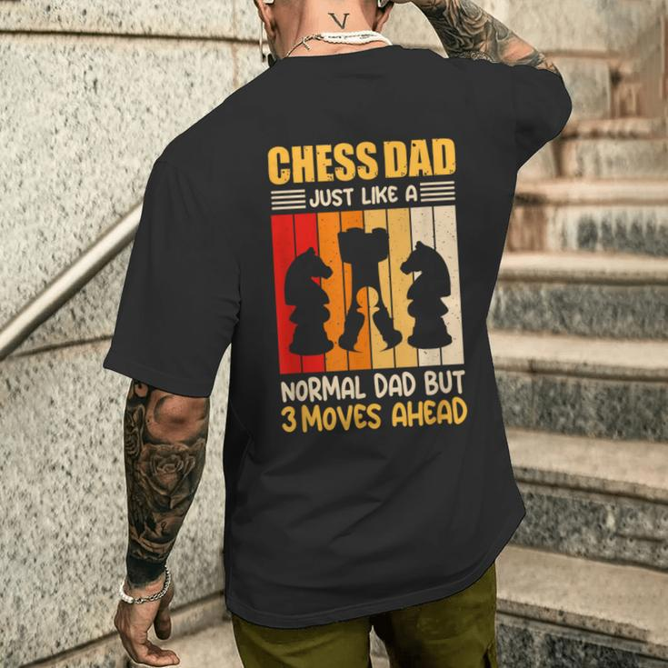 Schach Spielender Vater Schachmeister T-Shirt mit Rückendruck Geschenke für Ihn