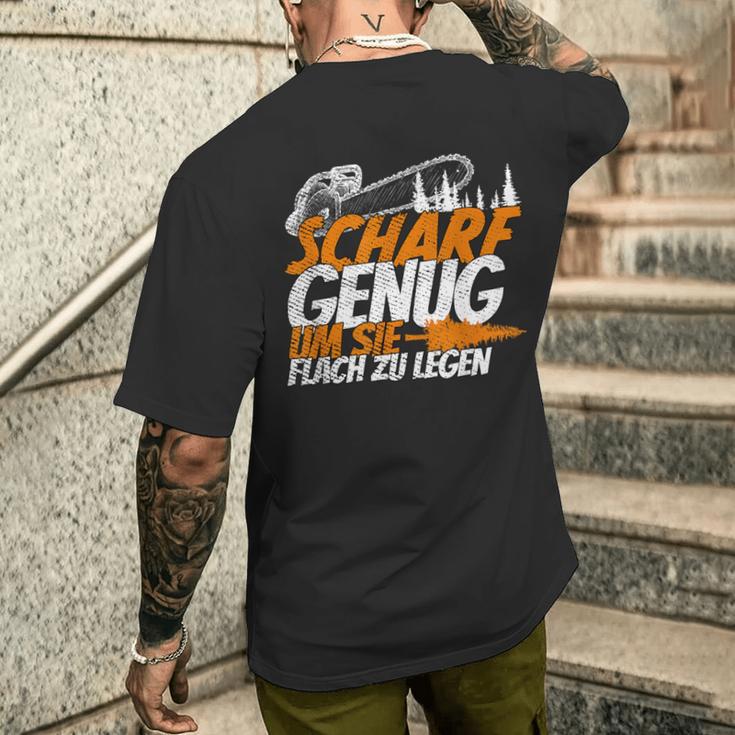 Scharf Enug Um Sie Flach Zu Llegen Wooden Chainsaw T-Shirt mit Rückendruck Geschenke für Ihn