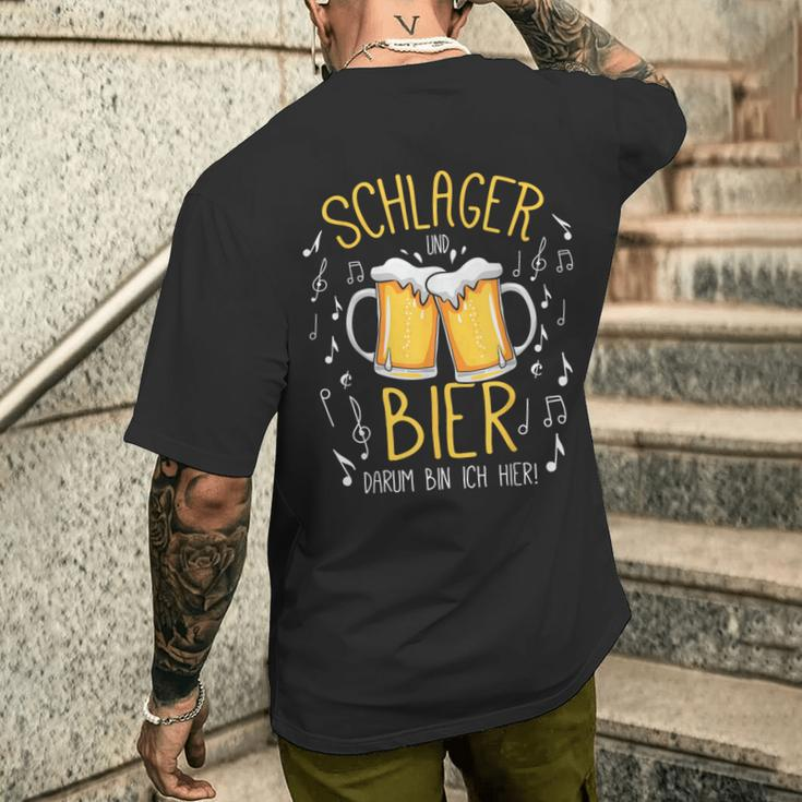 Schlager Und Bier Darum Bin Ich Hier Schlagerparty Costume T-Shirt mit Rückendruck Geschenke für Ihn