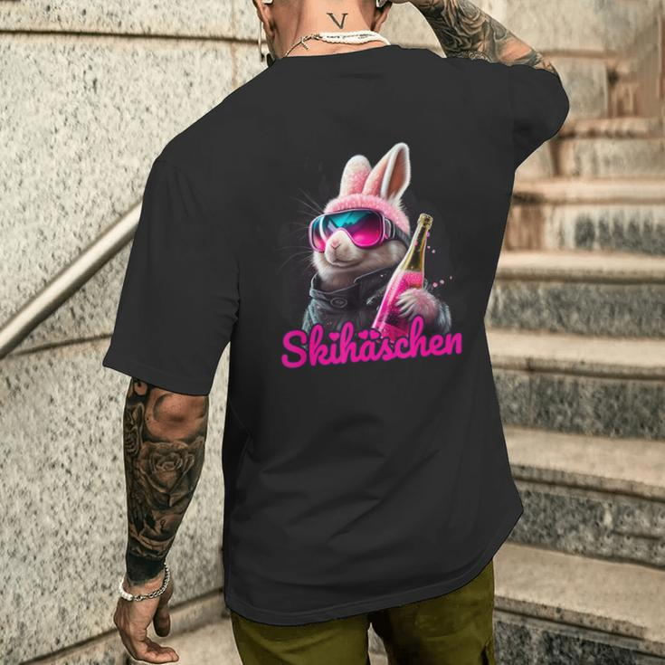 Skiing Ski Bunny Apres-Ski T-Shirt mit Rückendruck Geschenke für Ihn