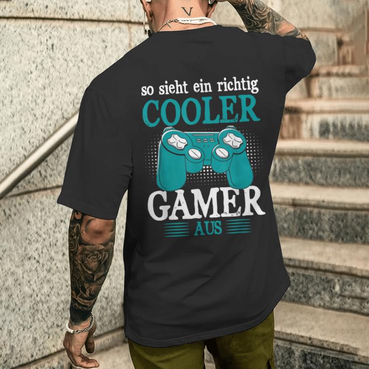 So Sieht Ein Richtig Cooler Gamer Aus Zocker Boys' T-Shirt mit Rückendruck Geschenke für Ihn