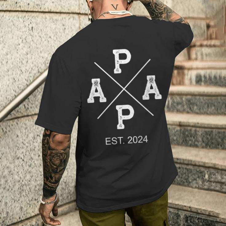 Stolzer Papa 2024 Papa Life Papa Est 2024 T-Shirt mit Rückendruck Geschenke für Ihn