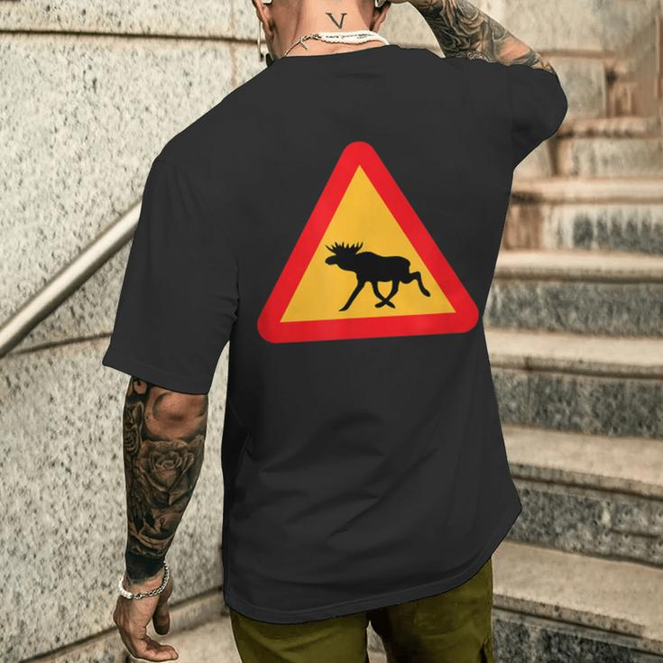 Svenska Swedish Elk Crossing Sign Sverige Black S T-Shirt mit Rückendruck Geschenke für Ihn