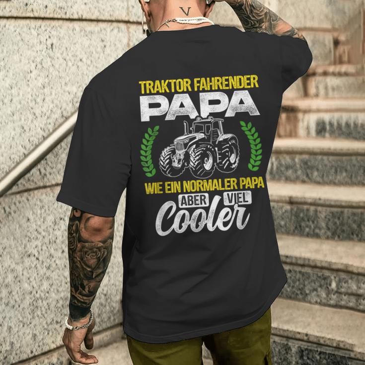 Tractor Fahrender Papa Wie Ein Normaler Papa Aber Cooler T-Shirt mit Rückendruck Geschenke für Ihn