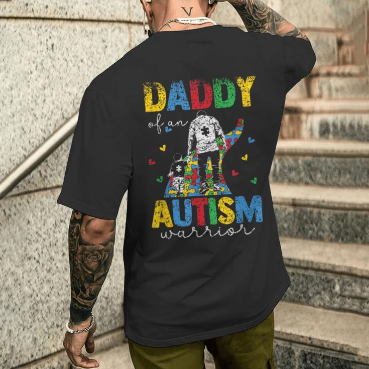 Vater Eines Autismus Kriegers Autisten Autist Autismus Papa T-Shirt mit Rückendruck Geschenke für Ihn