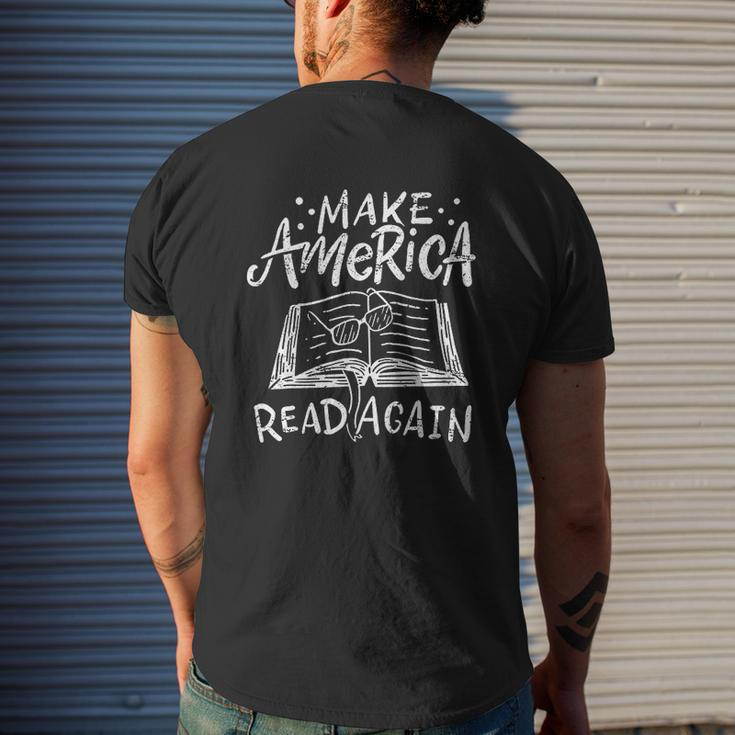 Vintage Reading Reader Read Bibliomane Library Book Mens Back Print T-shirt Gifts for Him