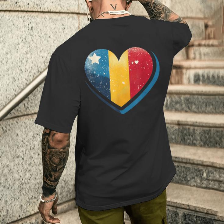 Vintage Rumänische Banner Fan Rumänien Flagge Herz Retro Kunst T-Shirt mit Rückendruck Geschenke für Ihn