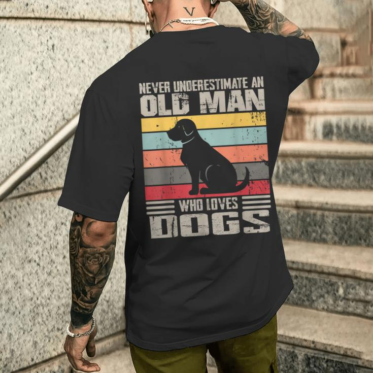Vintage Never Underestimate An Old Man Who Loves Dogs Cute Men's T-shirt Back Print Gifts for Him