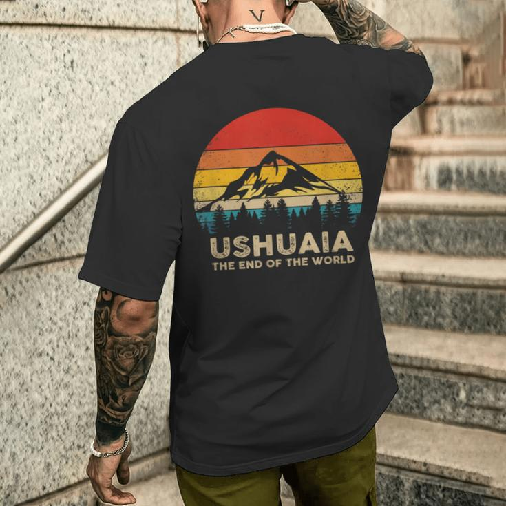 Vintage Ushuaia Argentina Souvenir T-Shirt mit Rückendruck Geschenke für Ihn