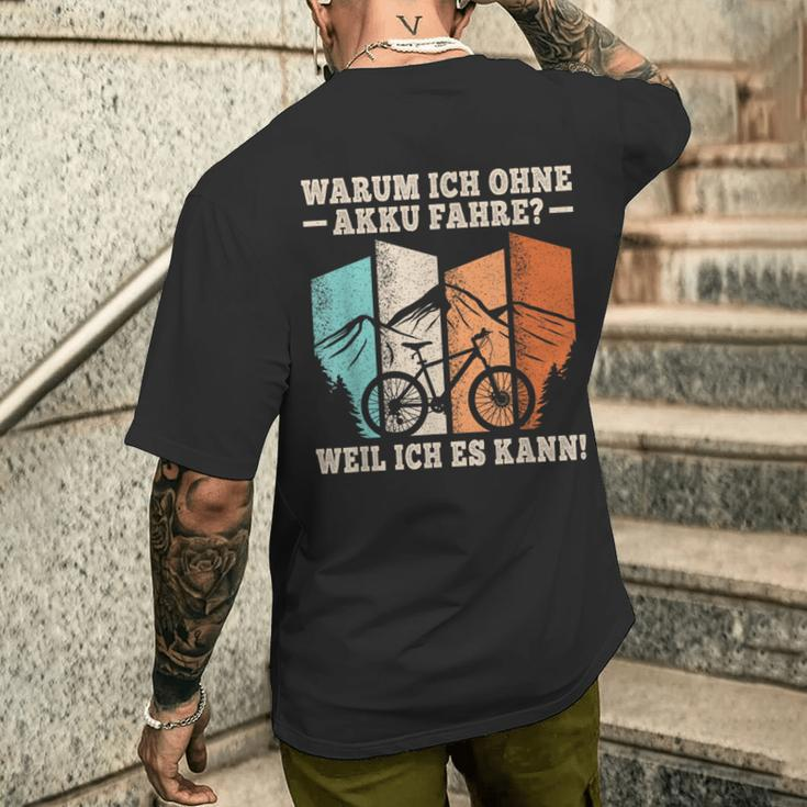Warum Ich Ohne Akku German Language T-Shirt mit Rückendruck Geschenke für Ihn