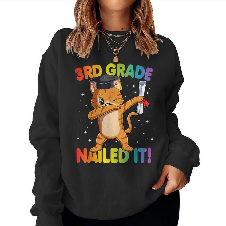 Dabbing Cat 3Rd Grade Graduation Class 2020 Boys Girls Women Sweatshirt