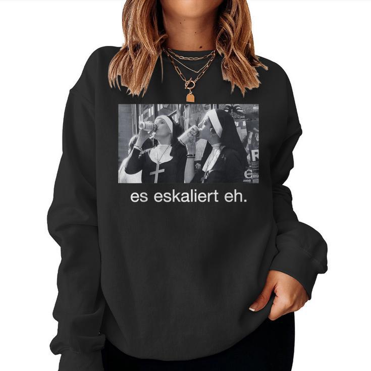 Es Eskaliert Eh X Nonnen Drinking Beer Fun New Bigger Style Sweatshirt Frauen