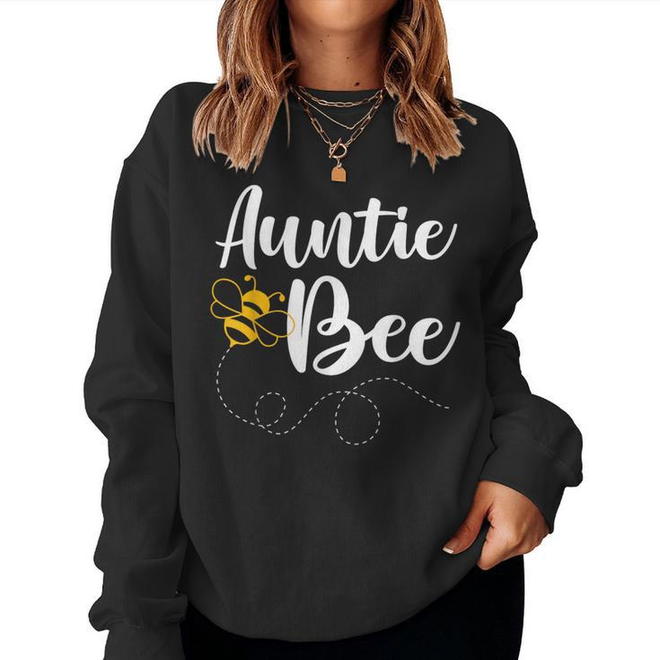 Family Bee Auntie Birthday Family Matching Beekeeper Women Sweatshirt