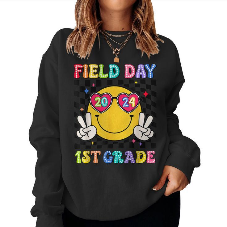 Field Day 2024 1St Grade Smile Face Teacher Field Trip Women Sweatshirt