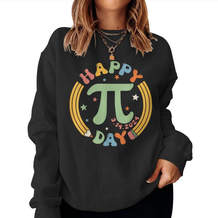 Retro Groovy Happy Pi Day 2024 Math Lover Geek Teacher Women Sweatshirt