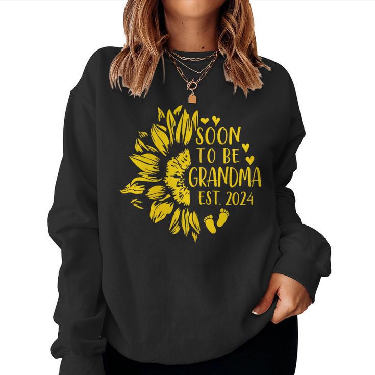 Soon To Be Grandma Est 2024 Pregnancy Announcement Women Sweatshirt