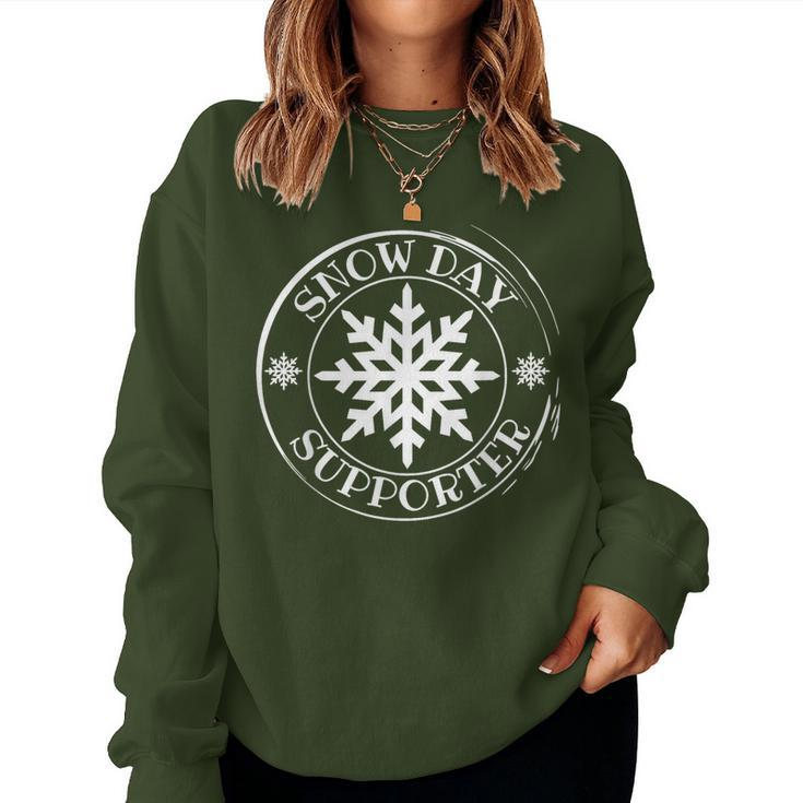 Proud Supporter Of Snow Days Teacher Retro Christmas Holiday Women Sweatshirt