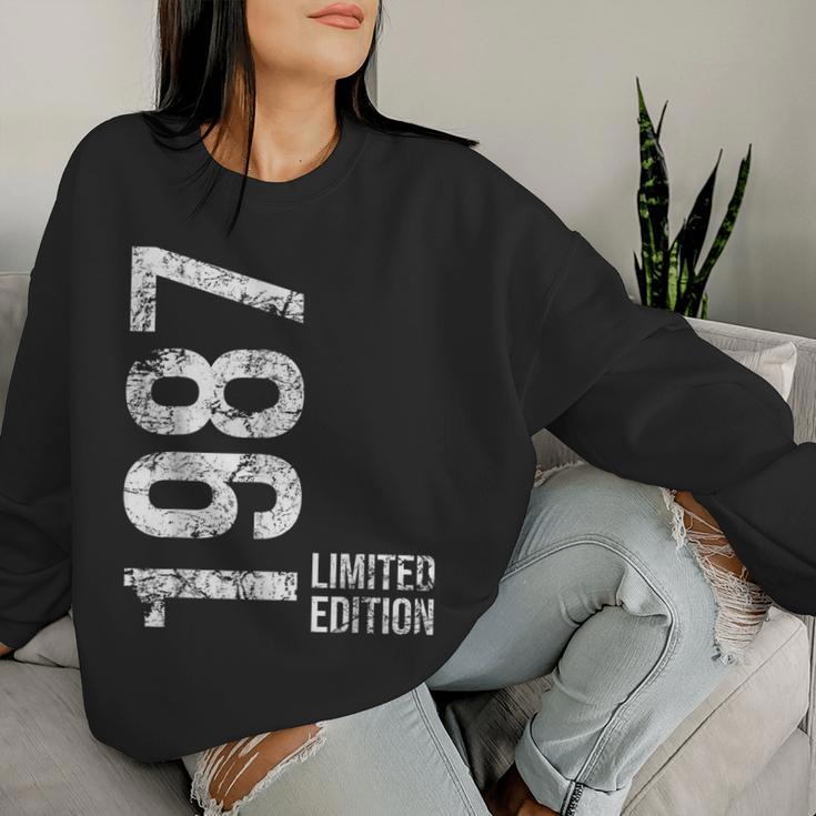 37Th Birthday 37 Years Old Man Woman Vintage 1987 Women Sweatshirt Gifts for Her