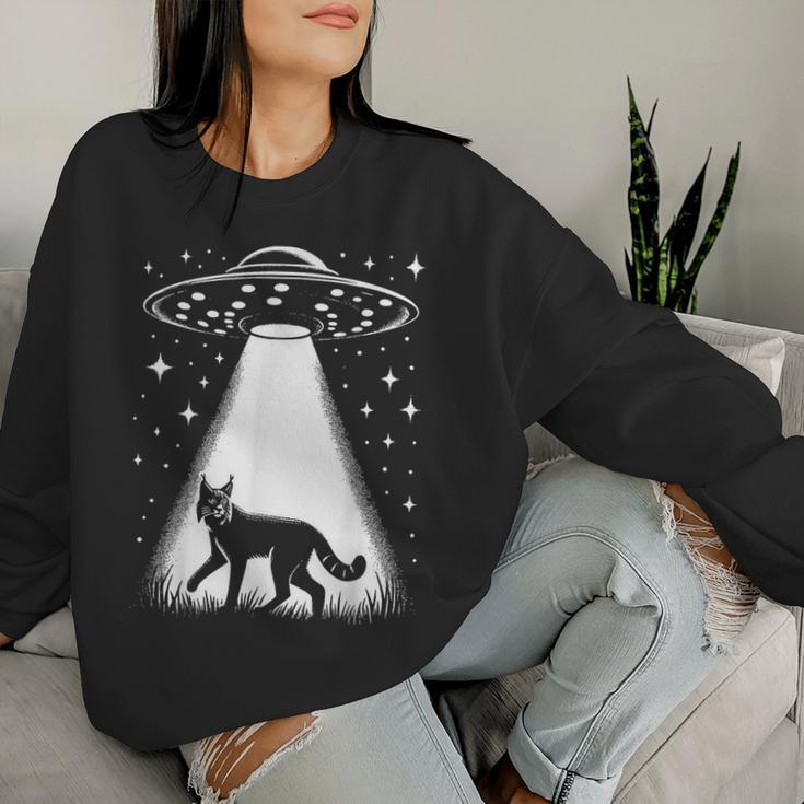 Bobcat Dad Mom Lover Alien Ufo Women Sweatshirt Gifts for Her