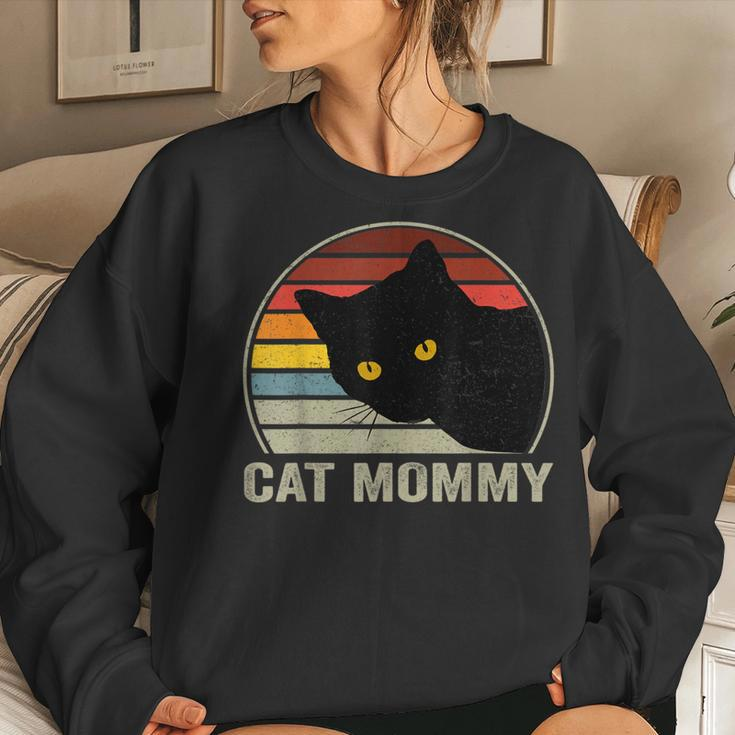 Cat Mommy Vintage 80S Style Cat Retro For Women Cat Mom Women Sweatshirt Gifts for Her