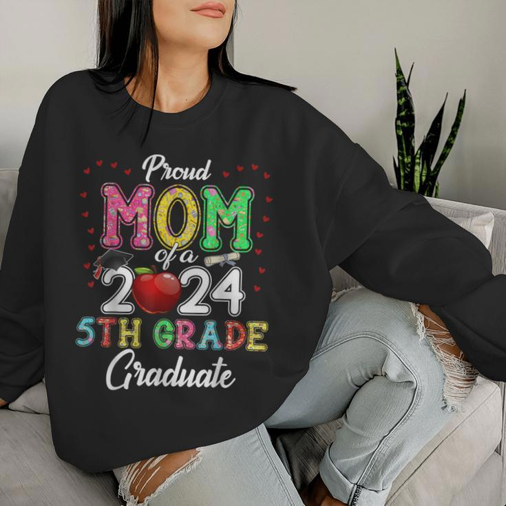 Class 2024 Graduation Proud Mom Of A 2024 5Th Grade Graduate Women Sweatshirt Gifts for Her