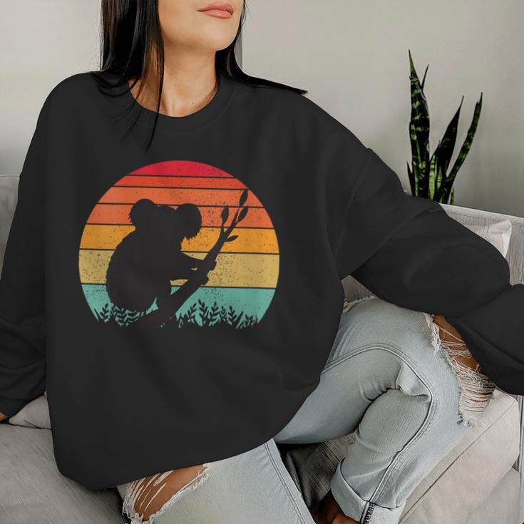 Damenintage Retro Koala Liebhaber Mama Papa Junge Mädchen Geburtstagsgeschenk Mit-Ausschnitt Sweatshirt Frauen Geschenke für Sie