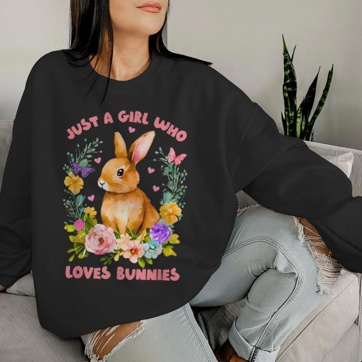 Just A Girl Who Loves Bunnies Easter Bunny Lover Women Sweatshirt Gifts for Her